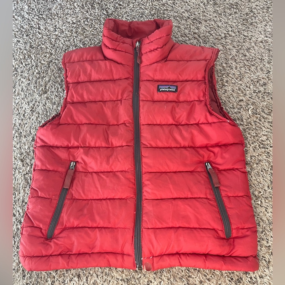 Patagonia kids down vest XS Kids Red Puffer Vest